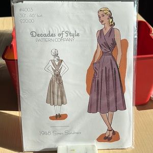 Decades of Style Pattern Company 1948 Siren Sundress uncut factory fold